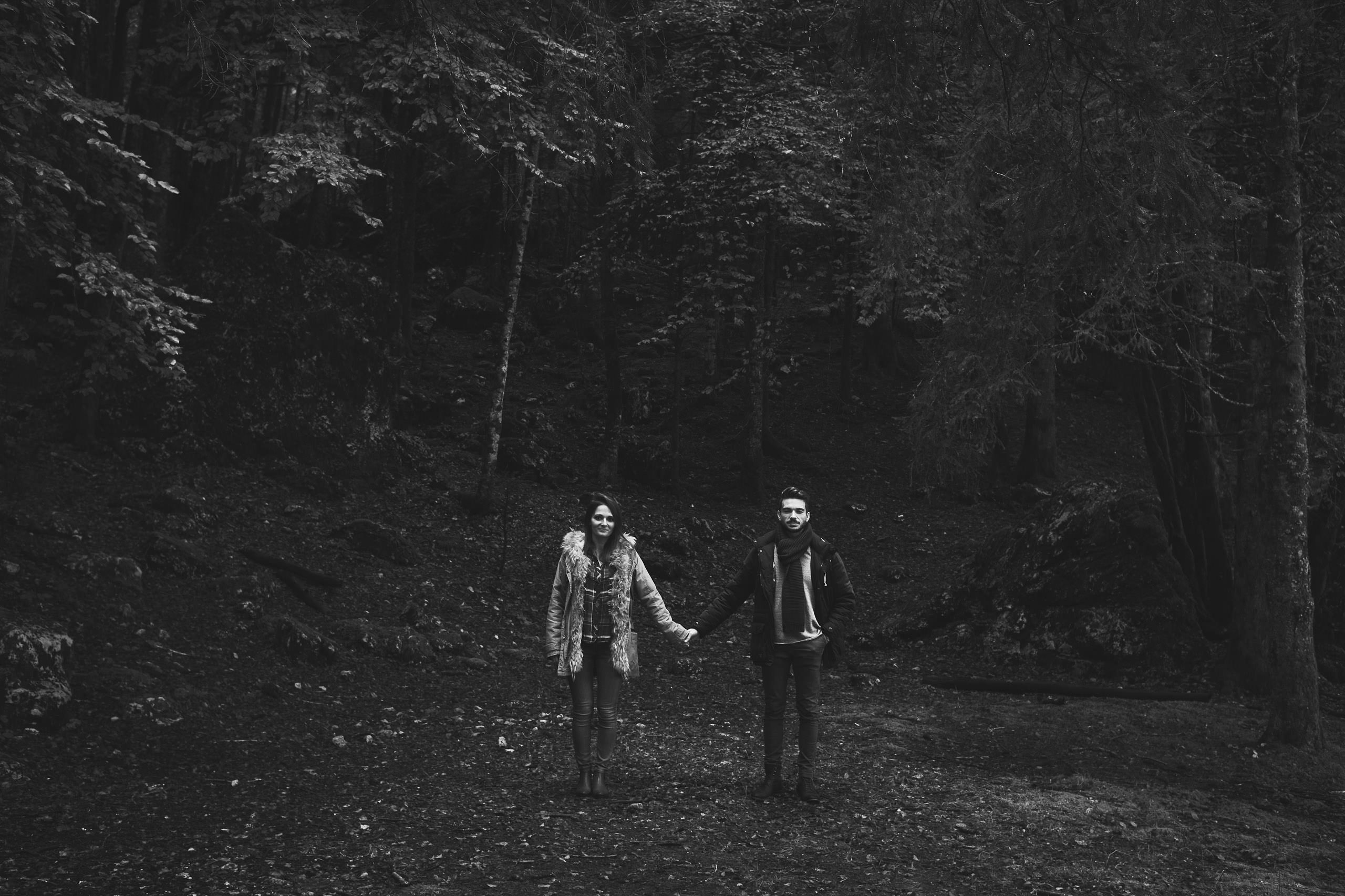 Séance photo de couple en Chartreuse au cirque de Saint Même