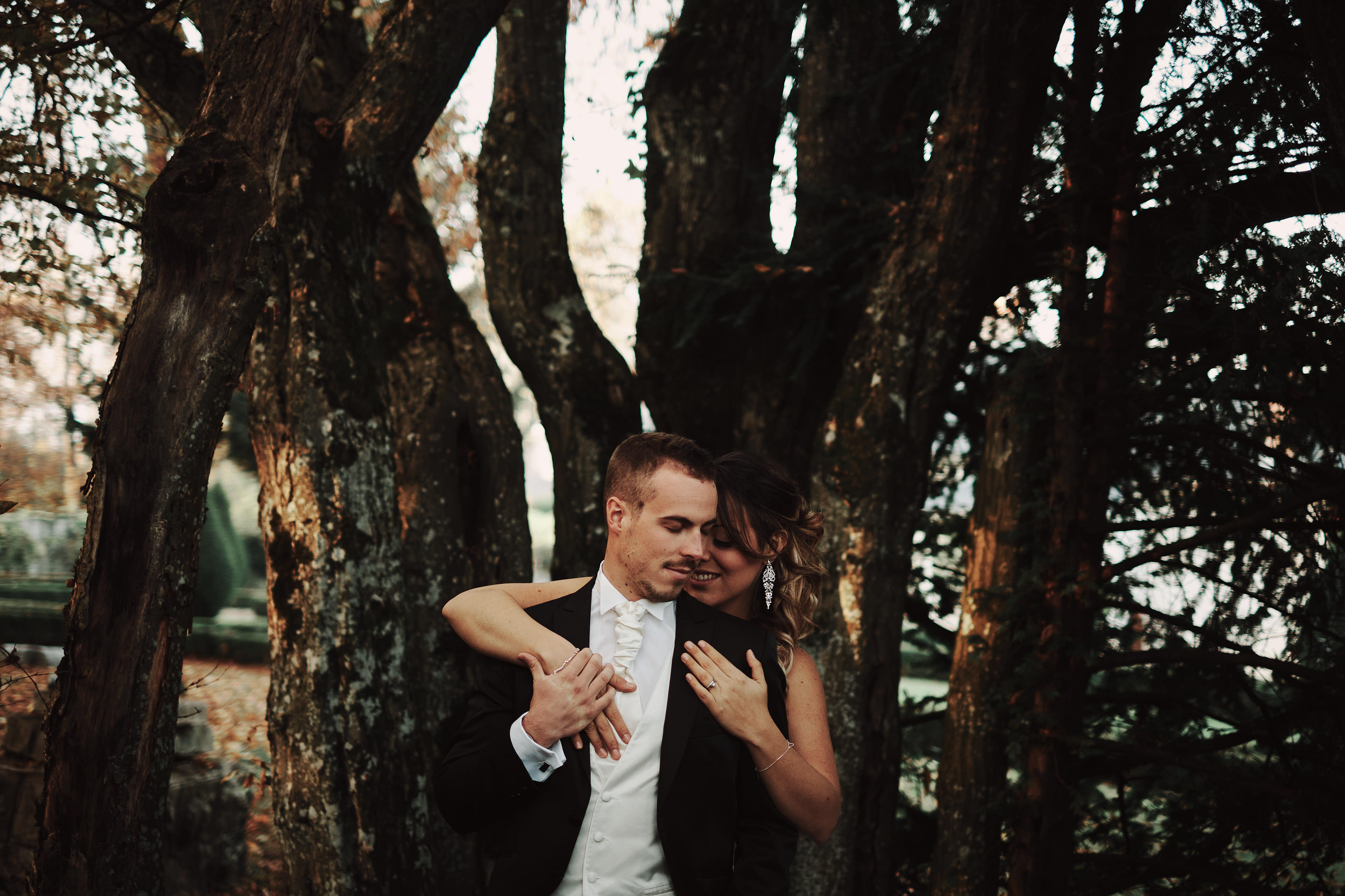 Séance photo de mariage au Domaine des Saints Pères à Chambéry