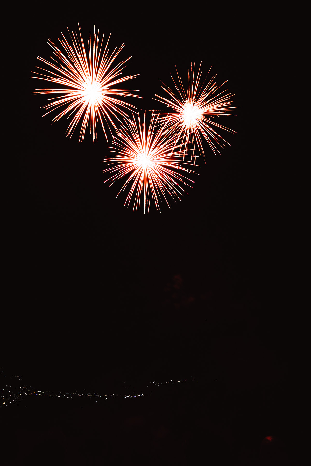 Feu d'artifice lors d'un mariage au Domaine des Saints Pères à Chambéry