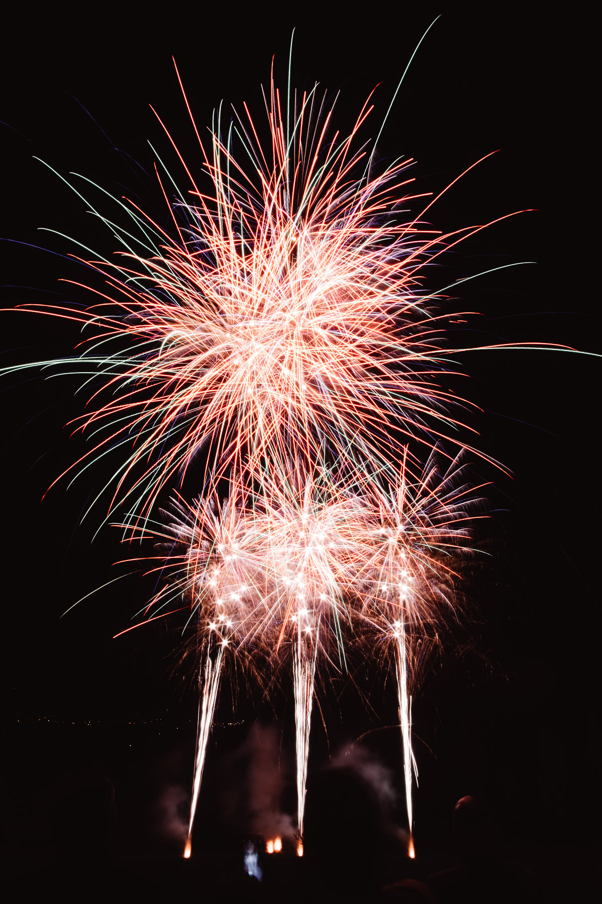 Feu d'artifice lors d'un mariage au Domaine des Saints Pères à Chambéry